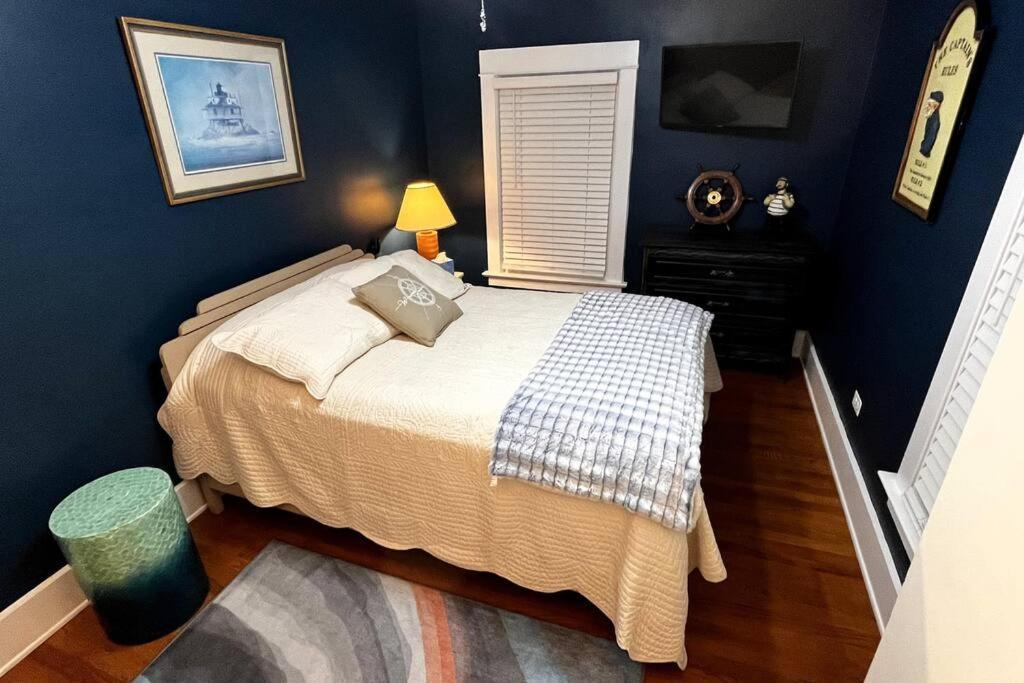 Fiesinger House - Private 3-Bd Unit In Historic Home, Downtown Sandusky Exterior photo